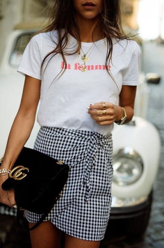 T-shirt and Skirt Outfit Ideas to Love All Summer Long - DIY Darlin'